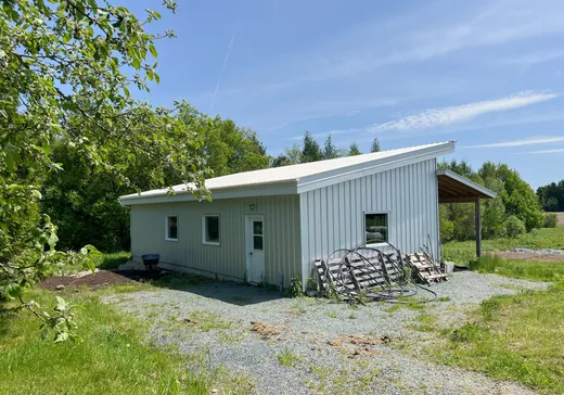Maison à vendre - 741 Ch. St-Cyr, Windsor, J1S 2L5