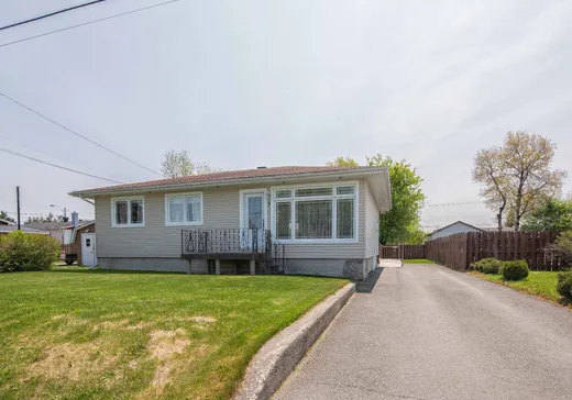 Maison à étages à vendre - 3 Rue Cloutier, Val-d'Or, J9P4K6