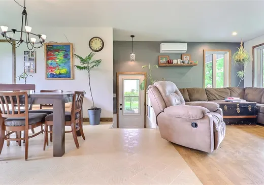 Maison à vendre - 330 Rue St-Lambert, St-Cyrille-De-Wendover, J0C 1A0