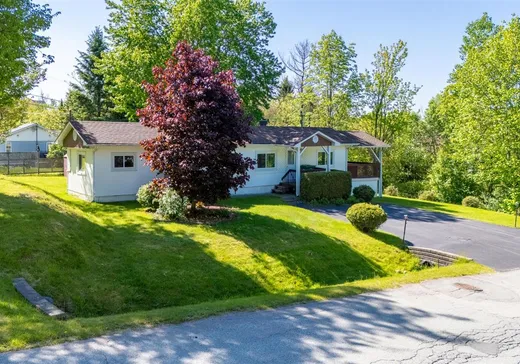 Maison mobile à vendre - 43 Rue Gosselin, Sherbrooke, J1C0E7