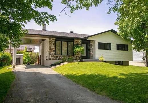 Bungalow à vendre - 735 Rue Turcotte, Sherbrooke, J1L1N5