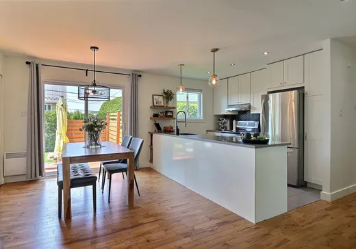 Maison à vendre - 735 Rue Turcotte, Sherbrooke, J1L 1N5