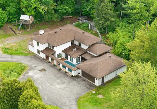 Maison à vendre - 250 Rue de la Terrasse, Trois-Rivières, G0X 2P0