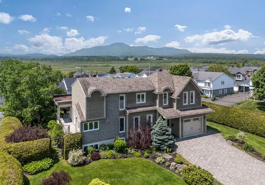 Two or more stories for sale - 859 Rue Poitras, Magog, J1X5M6