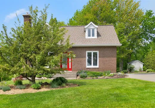 Maison à vendre - 801 Rue Degré, Magog, J1X 3Z8