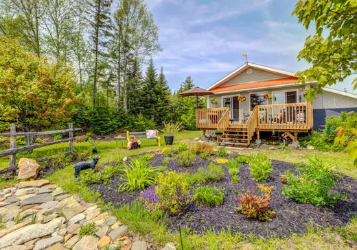 Maison à vendre - 257 Ch. du Lac-Francis, L'Ascension, J0T 1W0