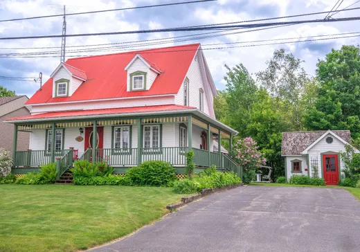 Maison à étages à vendre - 1545 Rue Laurence, Acton Vale, J0H1A0