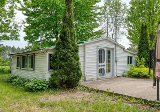 Bungalow for sale - 110 Rue des Tilleuls, Saint-Adalbert, J0A1E0