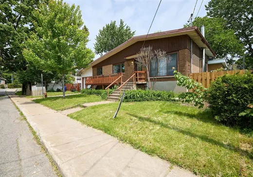 Bungalow for sale - 185 Av. Verdi, Laval (Laval-des-Rapides), H7N3E2