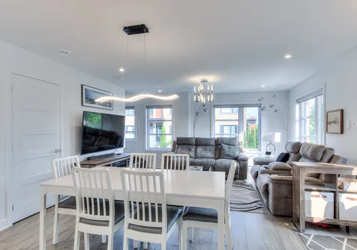 Maison à vendre - 418 Rue Papineau, Boisbriand, J7G 0A4