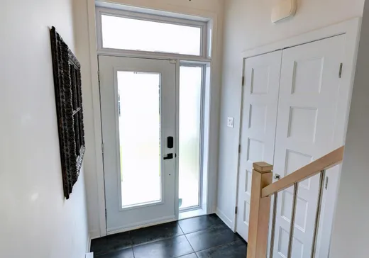 Maison à vendre - 299 Rue Pierre-Brot, Lavaltrie, J5T 0K5