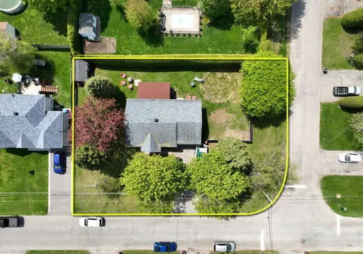 Maison à vendre - 211 12e Avenue, Saint-Zotique, J0P 1Z0