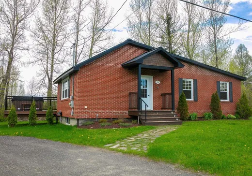 Bungalow for sale - 84 Ch. St-Paul, Parisville, J0B1K0