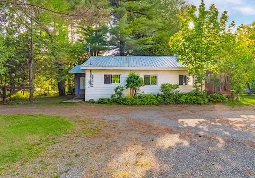 Maison à vendre - 488 Ch. Gérard-Désilets, Acton Vale, J0H 1A0