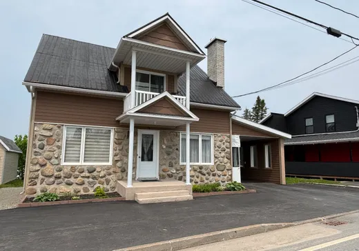 Maison à étages à vendre - 32 Ch. Taché E., Saint-Hubert-de-rivière-du-loup, G0L3L0