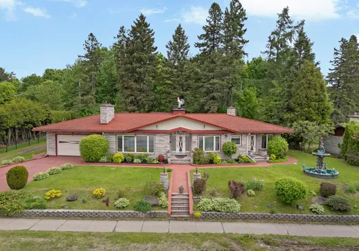 Maison à étages à vendre - 3702 Rue Bellevue, Shawinigan, G9N3L5