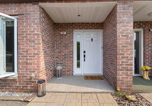 Maison à vendre - 204 Rue Lesage, Saint-Sauveur, J0R 1R0