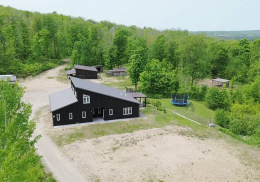 Maison à vendre - 322 Ch. des Quatre-Fourches, Mont-Laurier, J0W 1H0