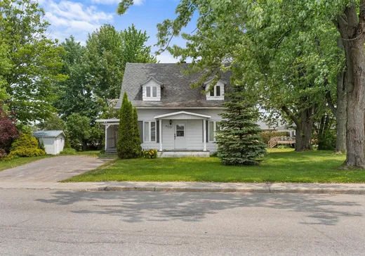 Two or more stories for sale - 3715Z Boul. de Port-Royal, Becancour, G9H1Y2