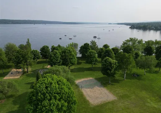 Maison à vendre - 353 Av. de la Chapelle, Magog, J1X 5V4