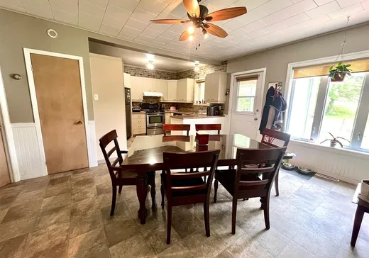 Maison à vendre - 11 Route 249, Val des Sources, J1T 3M7