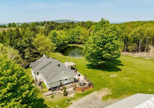 Bungalow à vendre - 705 Route 141, Saint-Herménégilde, J0B2W0