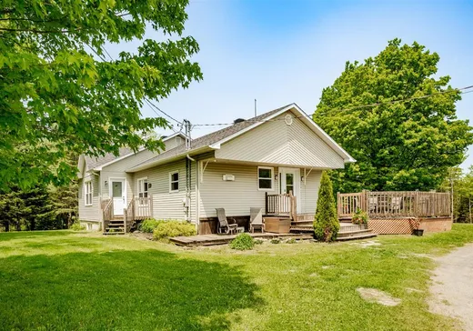 Maison à vendre - 705 Route 141, Saint-Herménégilde, J0B 2W0