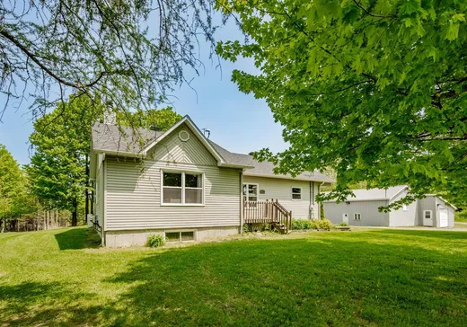 Maison à vendre - 705 Route 141, Saint-Herménégilde, J0B 2W0
