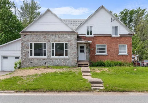 Two or more stories for sale - 2040Z Av. des Hirondelles, Becancour, G9H4L7