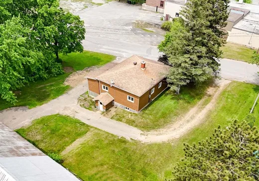 House for sale - 15 Ch. Laroche, Val des Sources, J1T 3M7