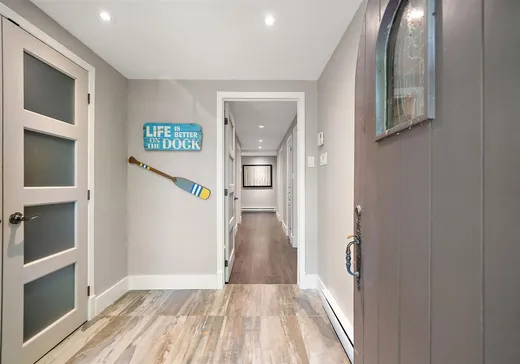 Maison à vendre - 10 Av. de Chantilly, Ste-Marguerite-Esterel, J0T 1E0