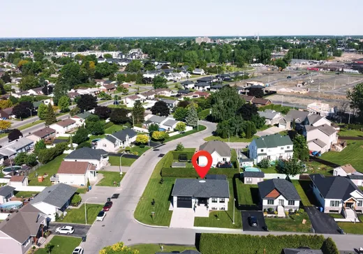 Maison à vendre - 5 Av. des Tilleuls, Salaberry-de-Valleyfield, J6T 0G1