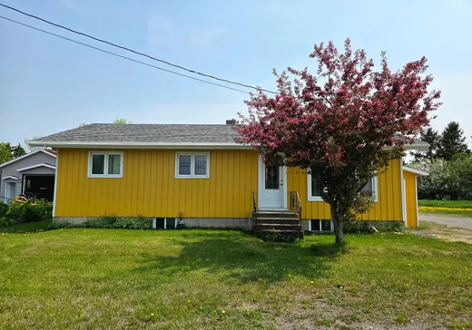 House for sale - 189 Route de St-Luc, Matane, G4W 3M8