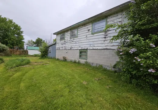 Maison à vendre - 74 Rue Kidder, Saint-Georges-de-Clarenceville, J0J 1B0