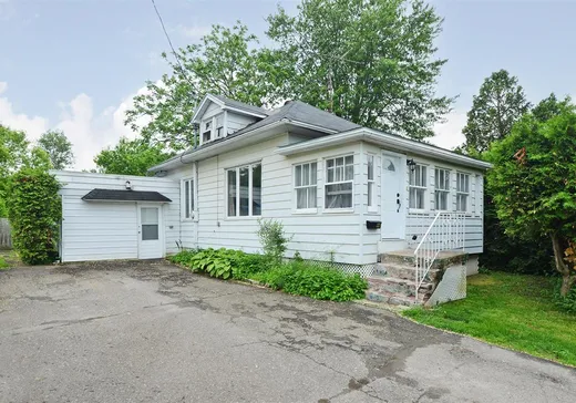 Bungalow à vendre - 44 Rue St-Jean, Châteauguay, J6J2X7