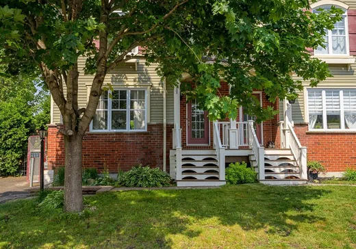 Maison à étages à vendre - 2113 Rue de Beaufort, Saint-Jérôme, J5L0B4