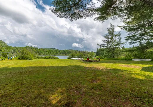 Maison à vendre - 2301 Rue St-Hilaire, Val Morin, J0T 2R0