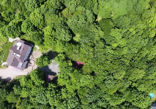Maison à vendre - 25 Rue Dominique, Ste-Catherine-De-Hatley, J0B 1W0