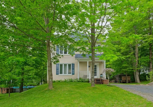 Maison à vendre - 121 Rue des Lys, Windsor, J1S 2Y5