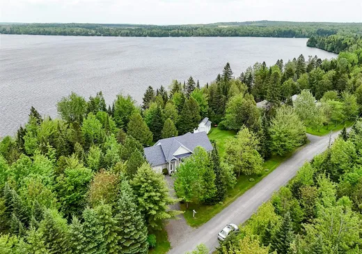 Bungalow à vendre - 146 Ch. Audet, Lac-Drolet, G0Y1C0