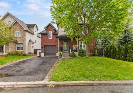 Two or more stories for sale - 25 Rue Nobert, Gatineau, J8R3T1