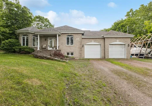 Bungalow for sale - 31 Rue Raymond, Val-des-Monts, J8N7R6