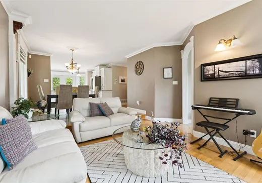 House for sale - 31 Rue Raymond, Val-des-Monts, J8N 7R6