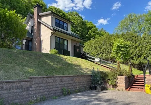 Maison à étages à vendre - 695 Rue du Plateau, Sainte-Adèle, J8B1A3
