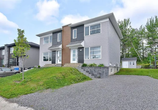 Two or more stories for sale - 1294 Rue Chanteclerc, Val-Belair, G3K0J6