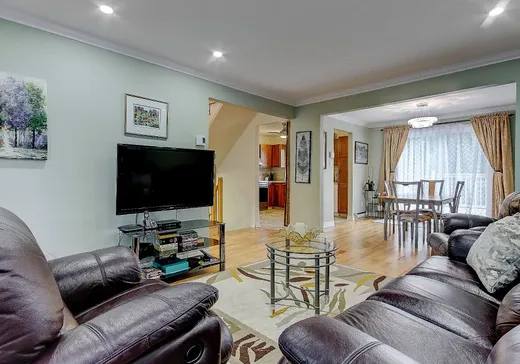 Maison à vendre - 3330 Rue de Lyon, Longueuil, J4L 3S2