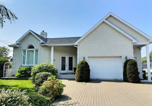 Maison à étages à vendre - 60 Av. St-Paul, Mont-Joli, G5H3R5
