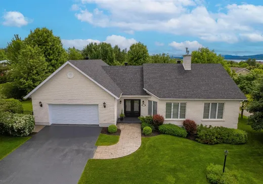 Bungalow for sale - 768 Rue du Cardinal-Léger, Magog, J1X3X8