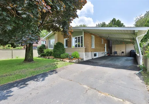 Maison à vendre - 2710 Rue Cardin, Massueville, J3R 2S6