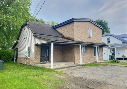 Un étage et demi à vendre - 2470 Rue Bécancour, Lyster, G0S1V0